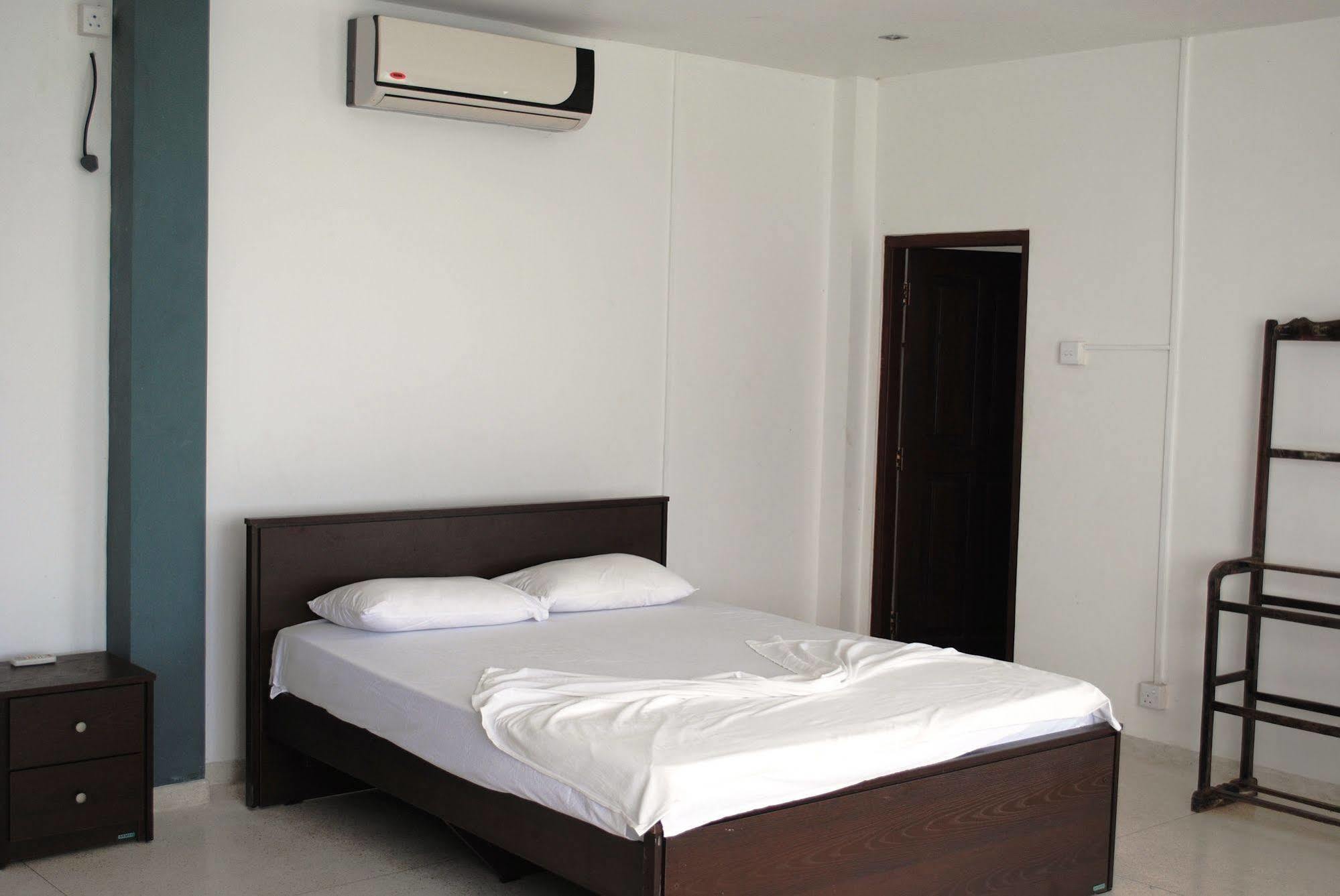 Ocean Reef Hotel هيكادوفا المظهر الخارجي الصورة